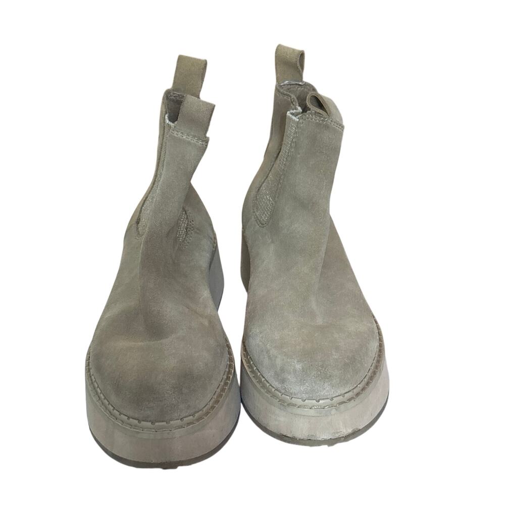 Dolce Vita Taupe Suede Platform Chelsea Ankle Boots Women’s US 7️⃣